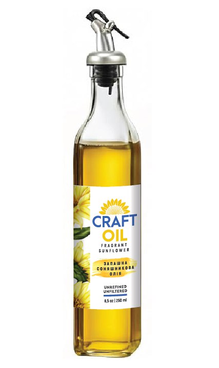 Oil bottle with dispenser, 8 oz